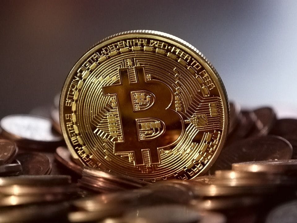 bitcoin moneta globale 